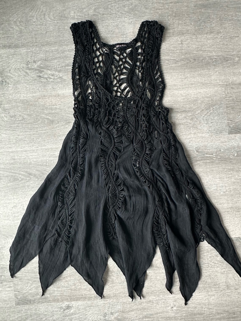 Love & Liberty Black Crochet Fairycore Whimsigoth Top Sharkbite Hem